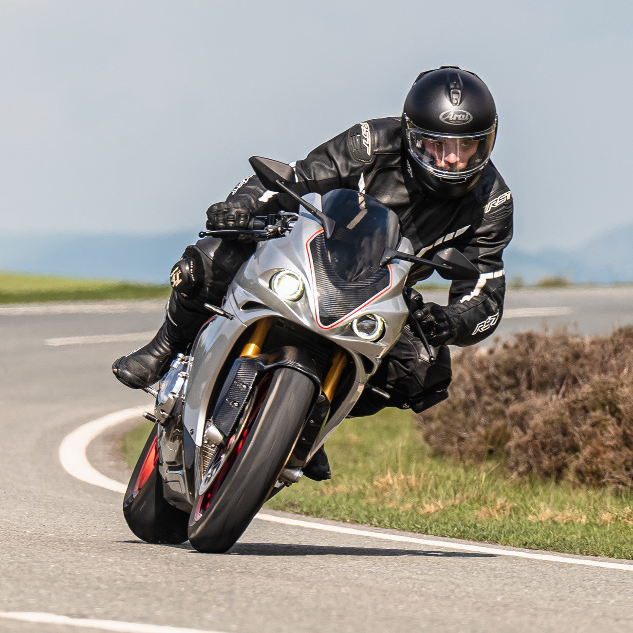 ARMANI✿DIESEL✿NORTON MOTORCYCLES✿４個 L〜XL Top 7 New Norton Motorcycles For 2024 - YouTube